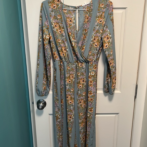 Beautiful Floral Boho Long Sleeve Jumpsuit - Picture 1 of 14